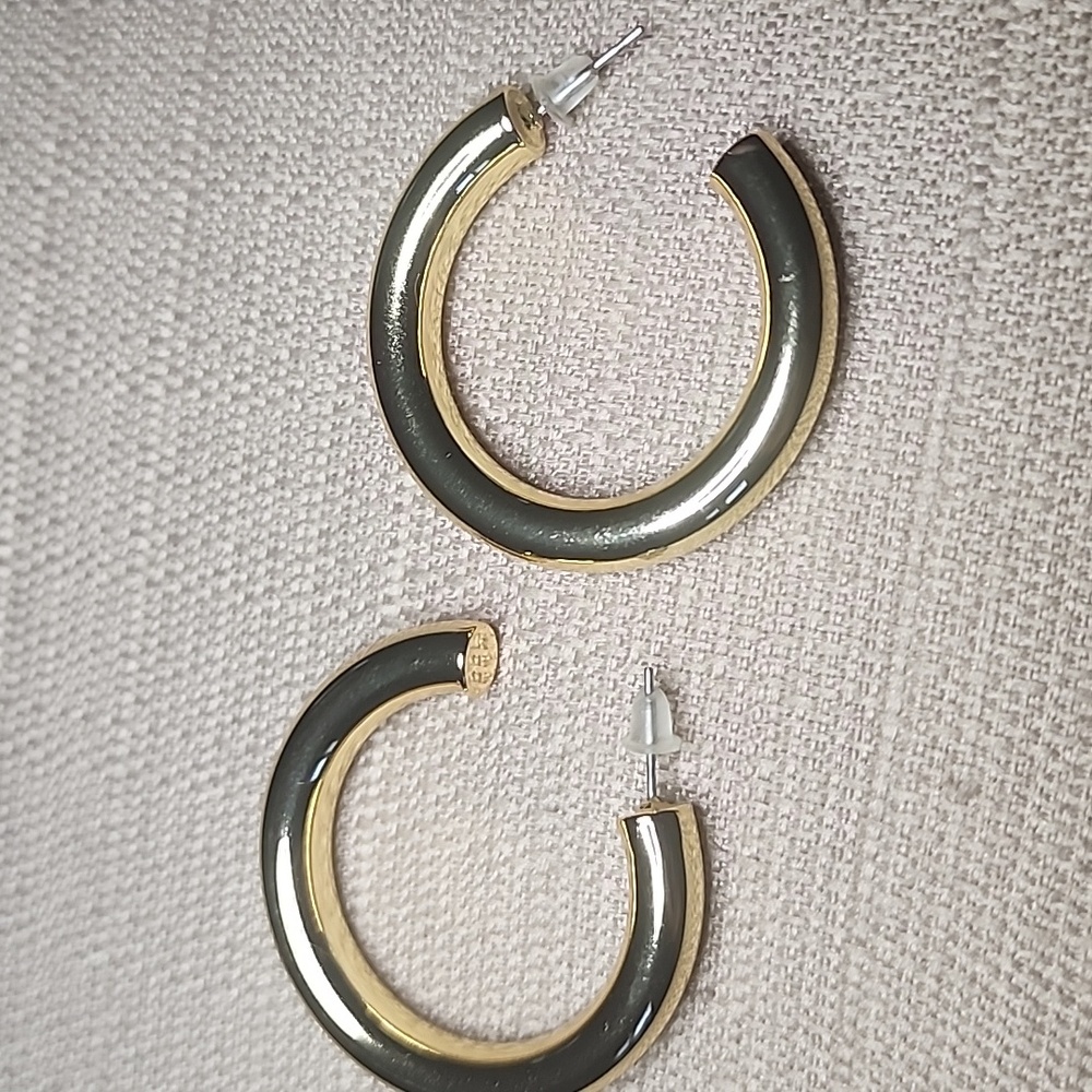 Gold-Tone Chunky Hoops, Preloved in Great Condition - Picture 3 of 4